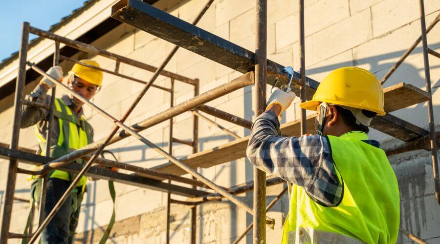 Professional residential roofers in La Salle, MI